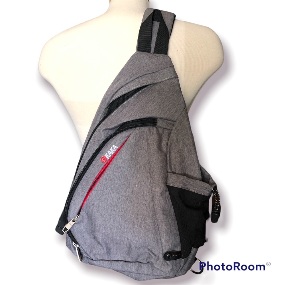 Cross shoulder/cross chest bag